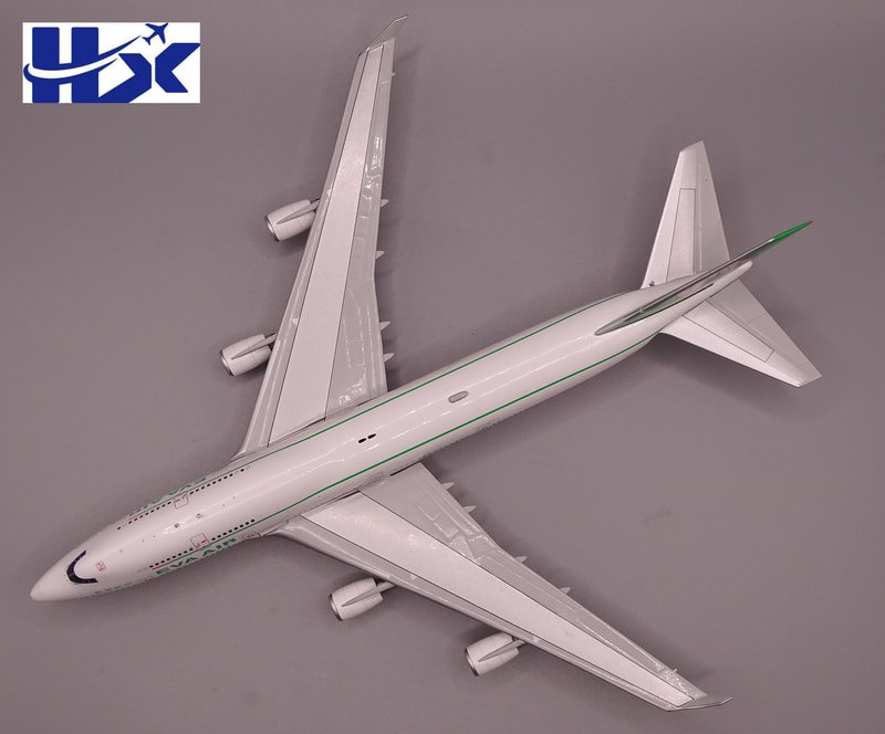 over-b744-hx