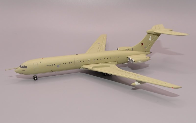 raf-vc10-za140-02