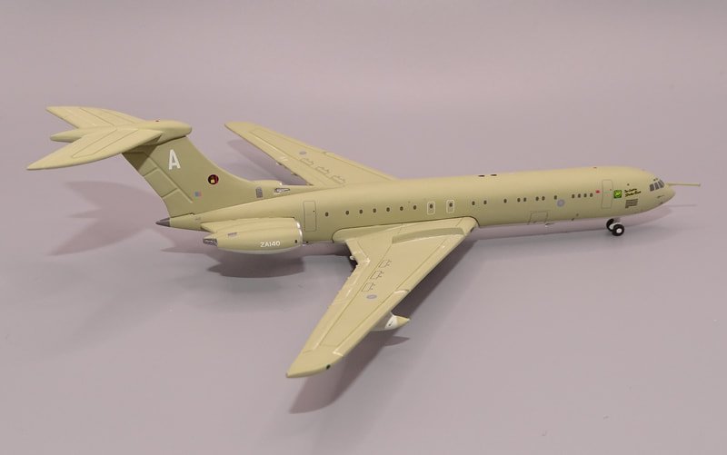 raf-vc10-za140-08