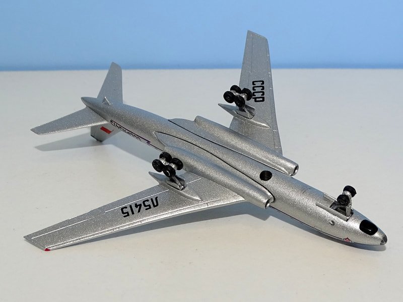 su-tu-104-19
