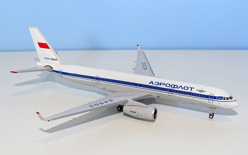 su-tu204-18