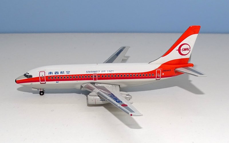 swal-b732-04