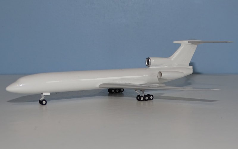 tu-154b2-01