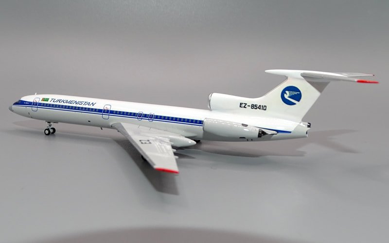 turkmenistan-tu-154b-07