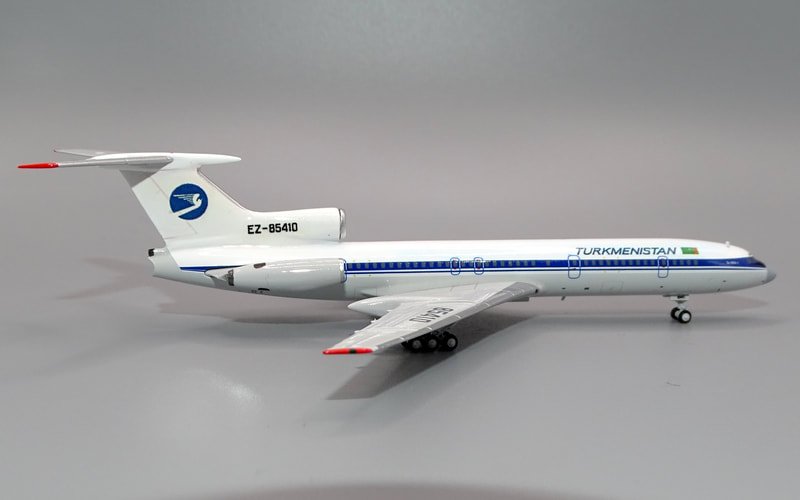 turkmenistan-tu-154b-09