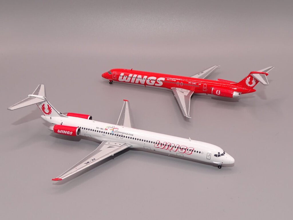 Standard Body McDonnell Douglas MD-80s in 1:400 Scale