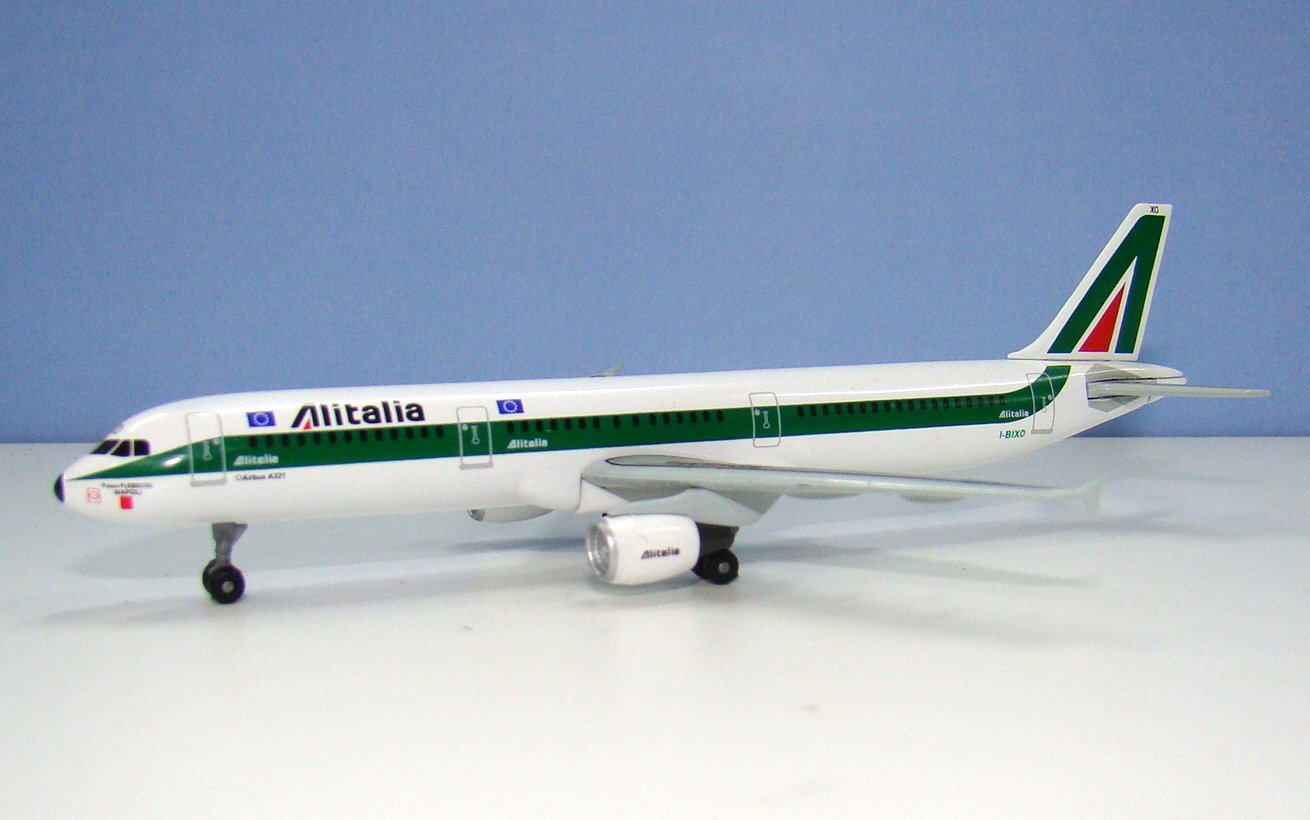 Alitalia Airbus A321 I-BIXO Dragon Wings 1:400 Scale