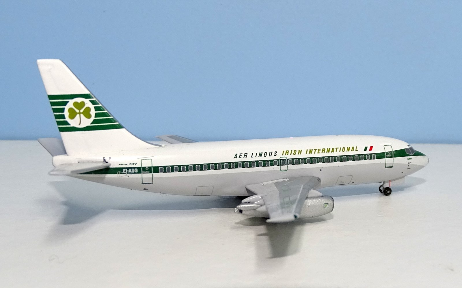Aer Lingus Boeing 737-284 EI-ASG Aeroclassics 1:400 Scale Airliner