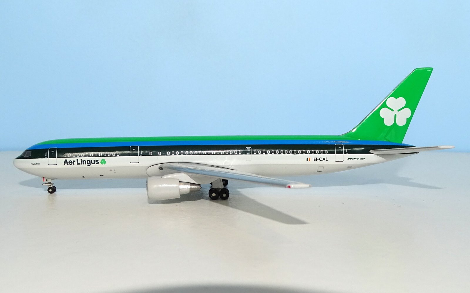 Aer Lingus Boeing 767-3Y0ER EI-CAL Aeroclassics 1:400 Scale