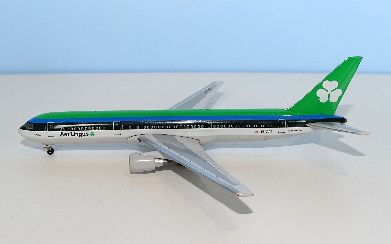 Aer Lingus Boeing 767-3Y0ER EI-CAL Aeroclassics 1:400 Scale