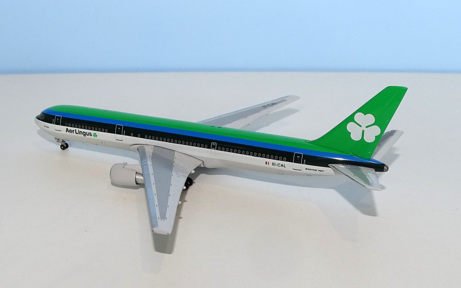 Aer Lingus Boeing 767-3Y0ER EI-CAL Aeroclassics 1:400 Scale