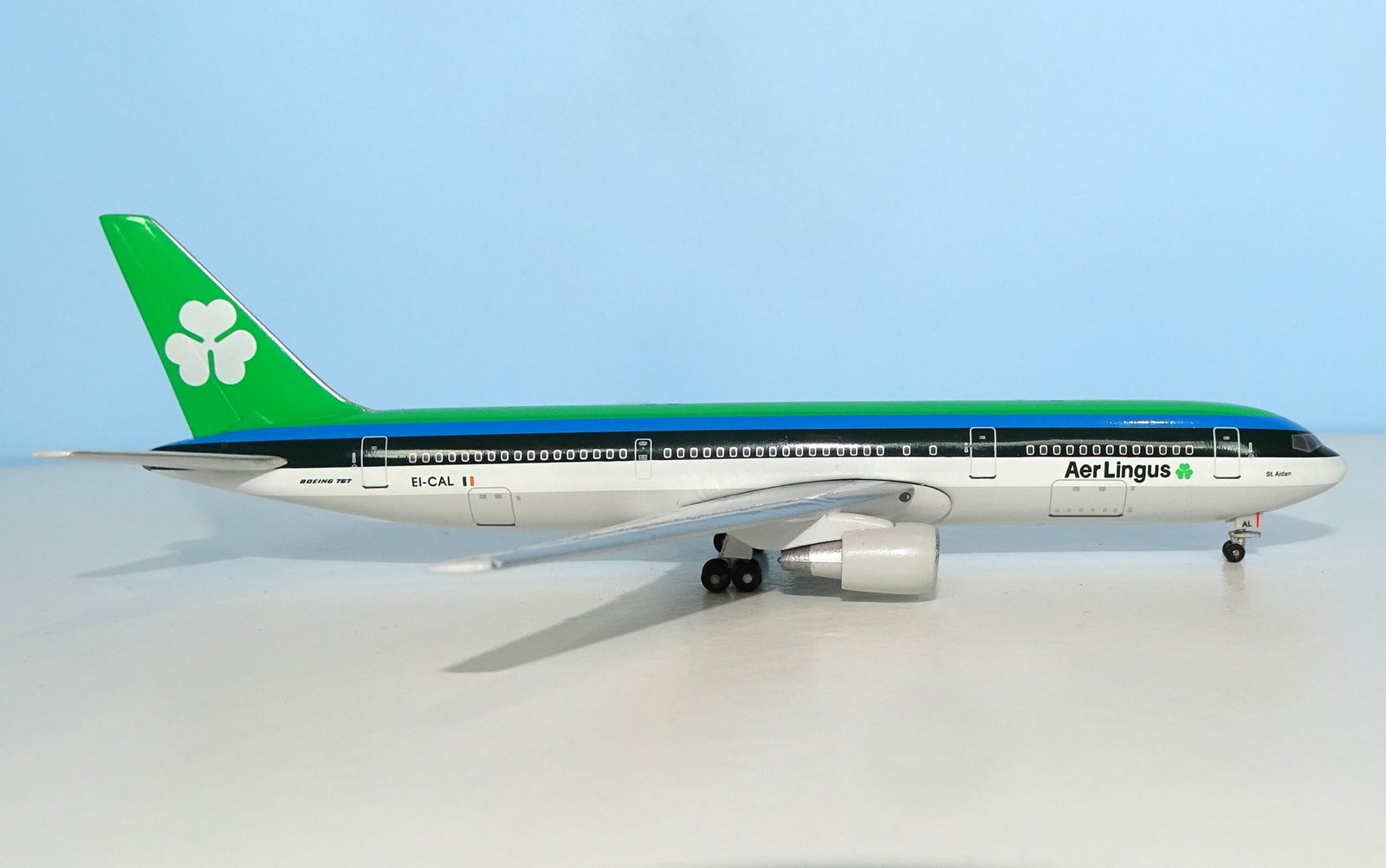 Aer Lingus Boeing 767-3Y0ER EI-CAL Aeroclassics 1:400 Scale