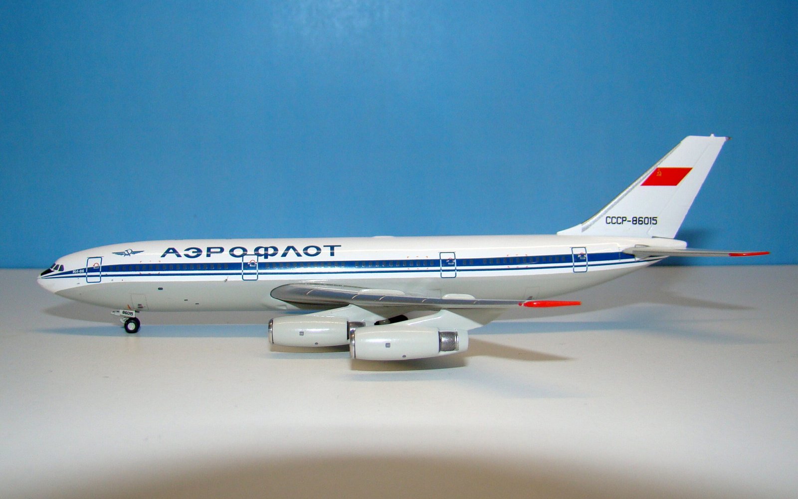 Aeroflot Ilyushin Il-86 CCCP-86015 by Gemini Jets