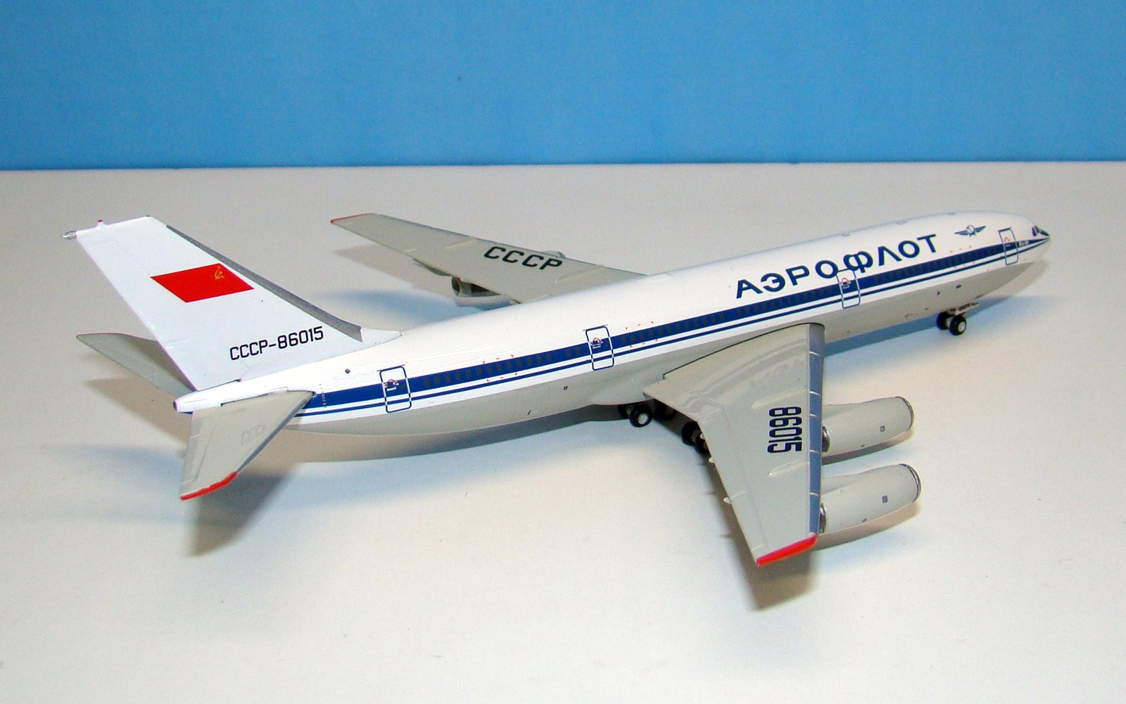 Aeroflot Ilyushin Il-86 CCCP-86015 by Gemini Jets