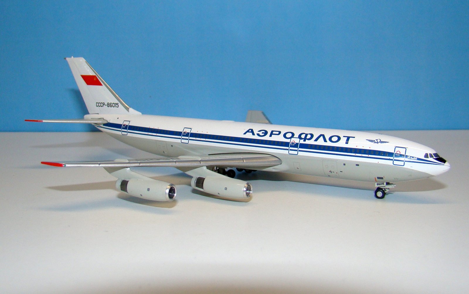 Aeroflot Ilyushin Il-86 CCCP-86015 by Gemini Jets