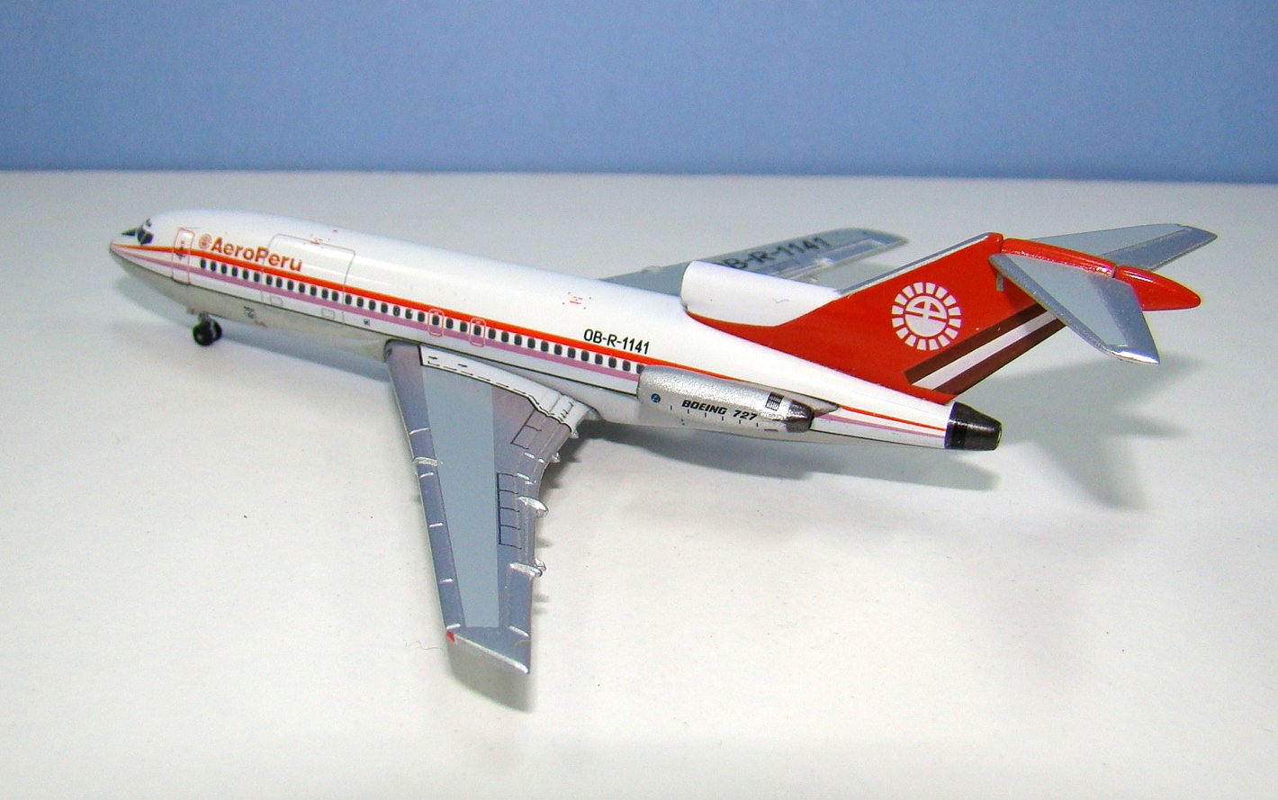 AeroPerú Boeing 727-30C OB-R-1141 Aeroclassics 1:400 Scale Model Airliner