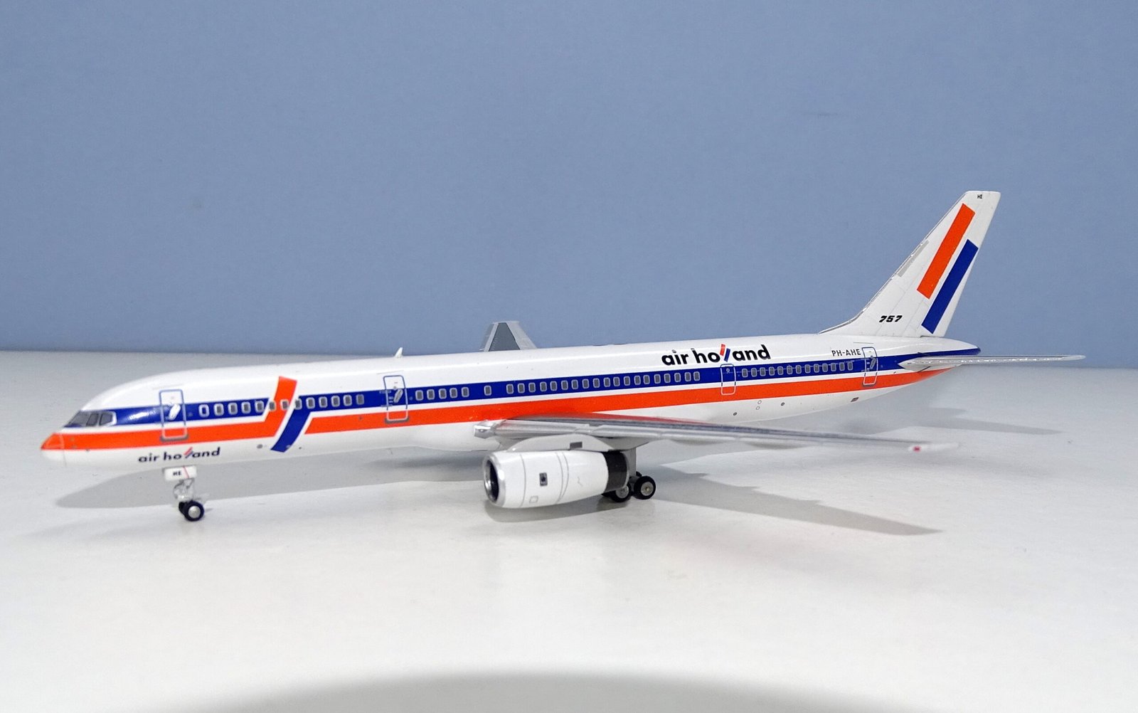 Air Holland Boeing 757-27B PH-AHE NG Models 1:400 Scale Airliner