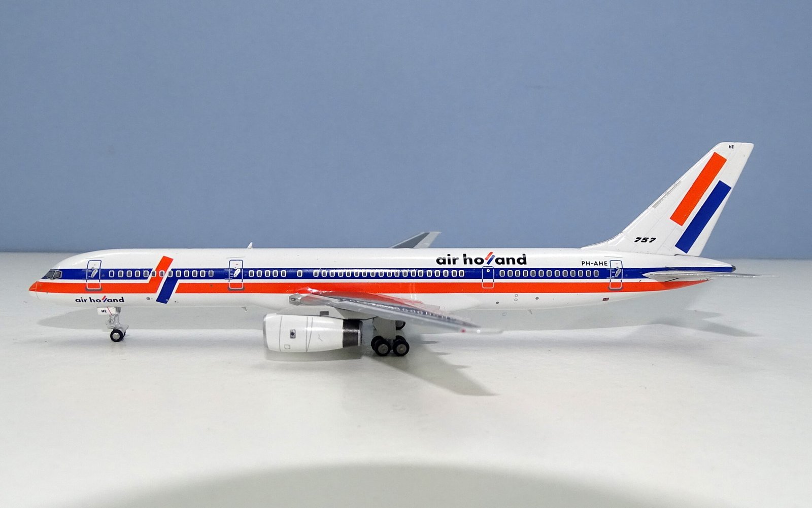 Air Holland Boeing 757-27B PH-AHE NG Models 1:400 Scale Airliner