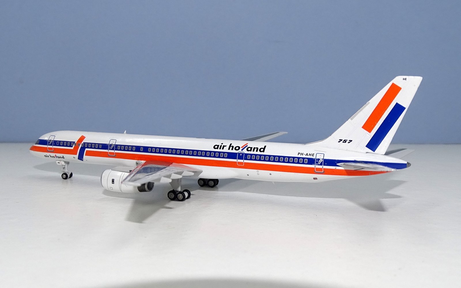 Air Holland Boeing 757-27B PH-AHE NG Models 1:400 Scale Airliner