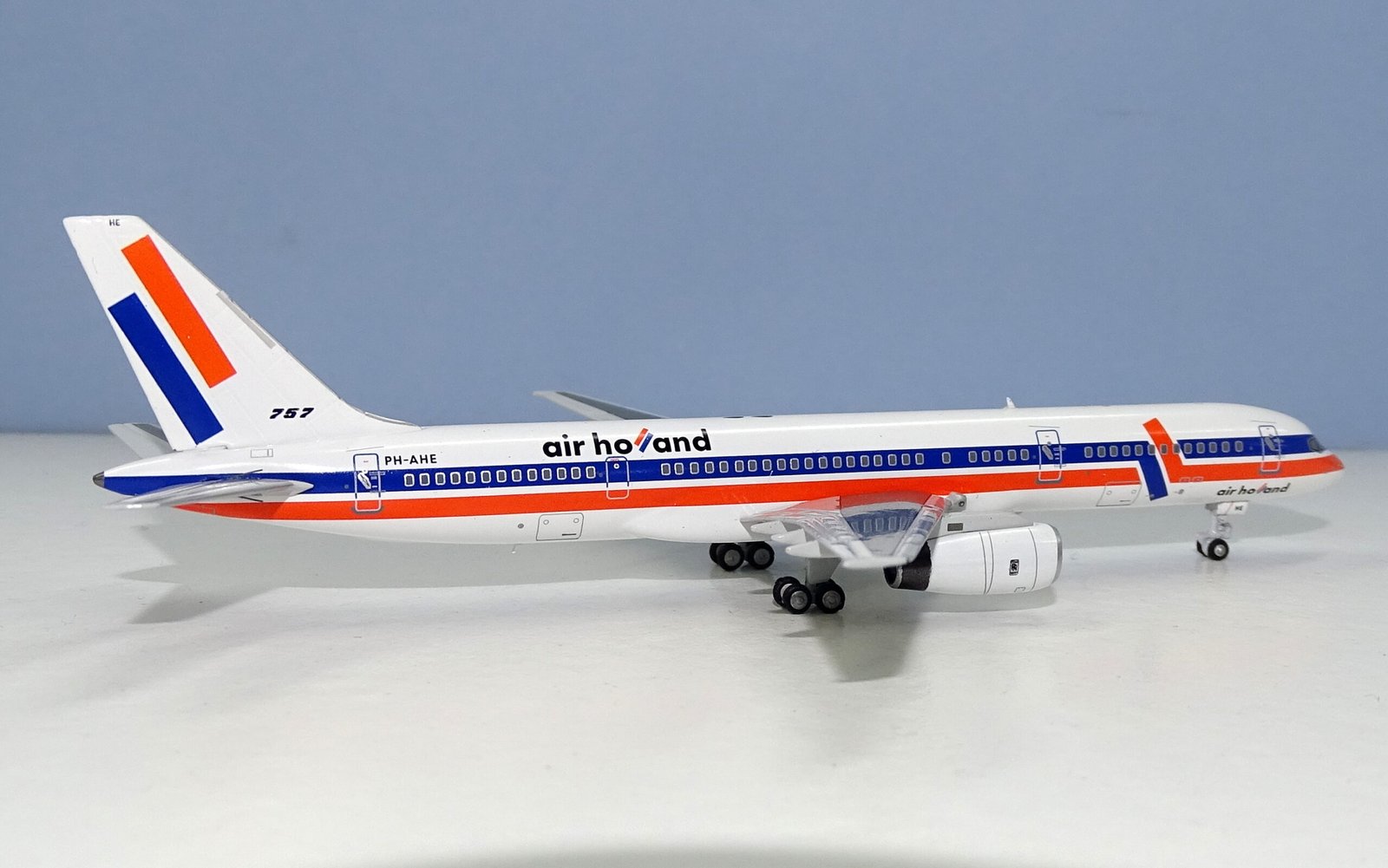 Air Holland Boeing 757-27B PH-AHE NG Models 1:400 Scale Airliner
