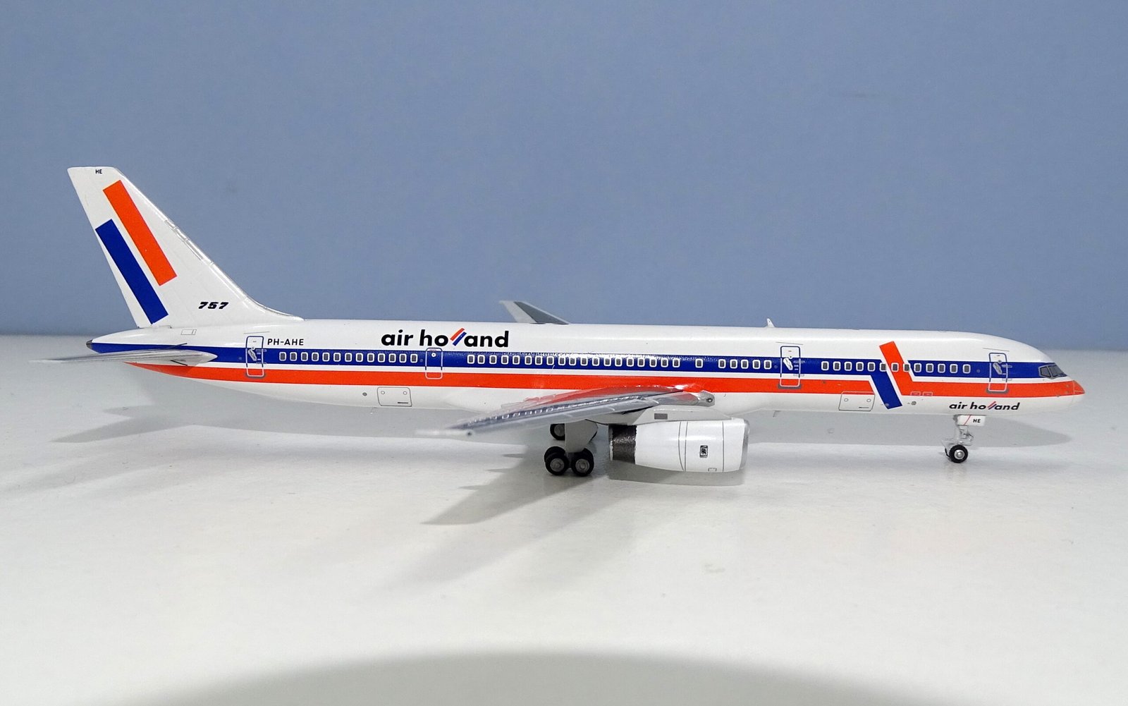 Air Holland Boeing 757-27B PH-AHE NG Models 1:400 Scale Airliner