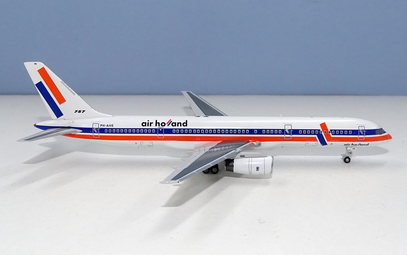 Air Holland Boeing 757-27B PH-AHE NG Models 1:400 Scale Airliner