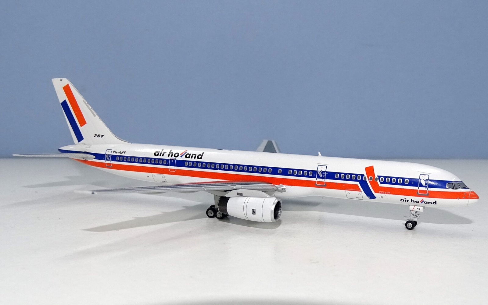 Air Holland Boeing 757-27B PH-AHE NG Models 1:400 Scale Airliner