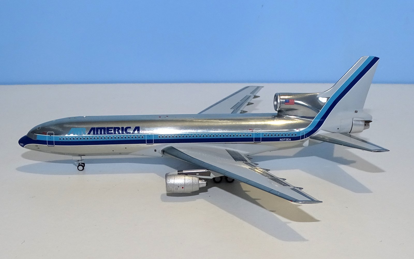 Air America Lockheed L-1011 Tristar 1 N372EA Buchannan Models 1:400 Scale