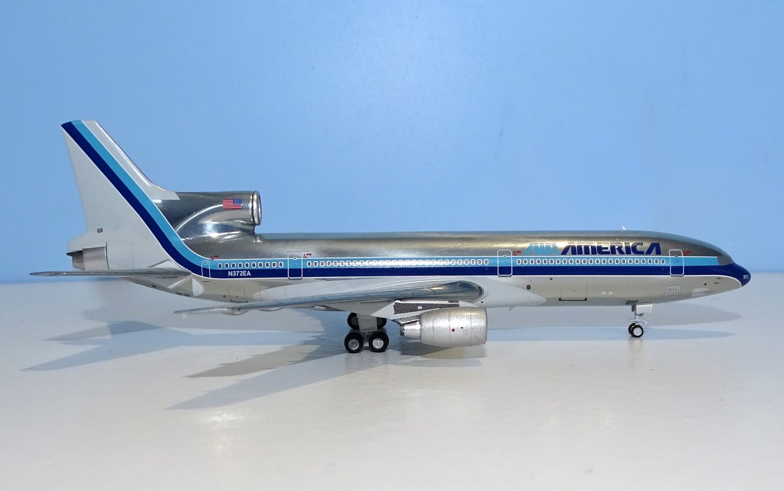 Air America Lockheed L-1011 Tristar 1 N372EA Buchannan Models 1:400 Scale