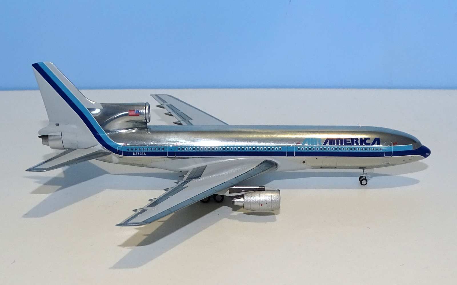 Air America Lockheed L-1011 Tristar 1 N372EA Buchannan Models 1:400 Scale