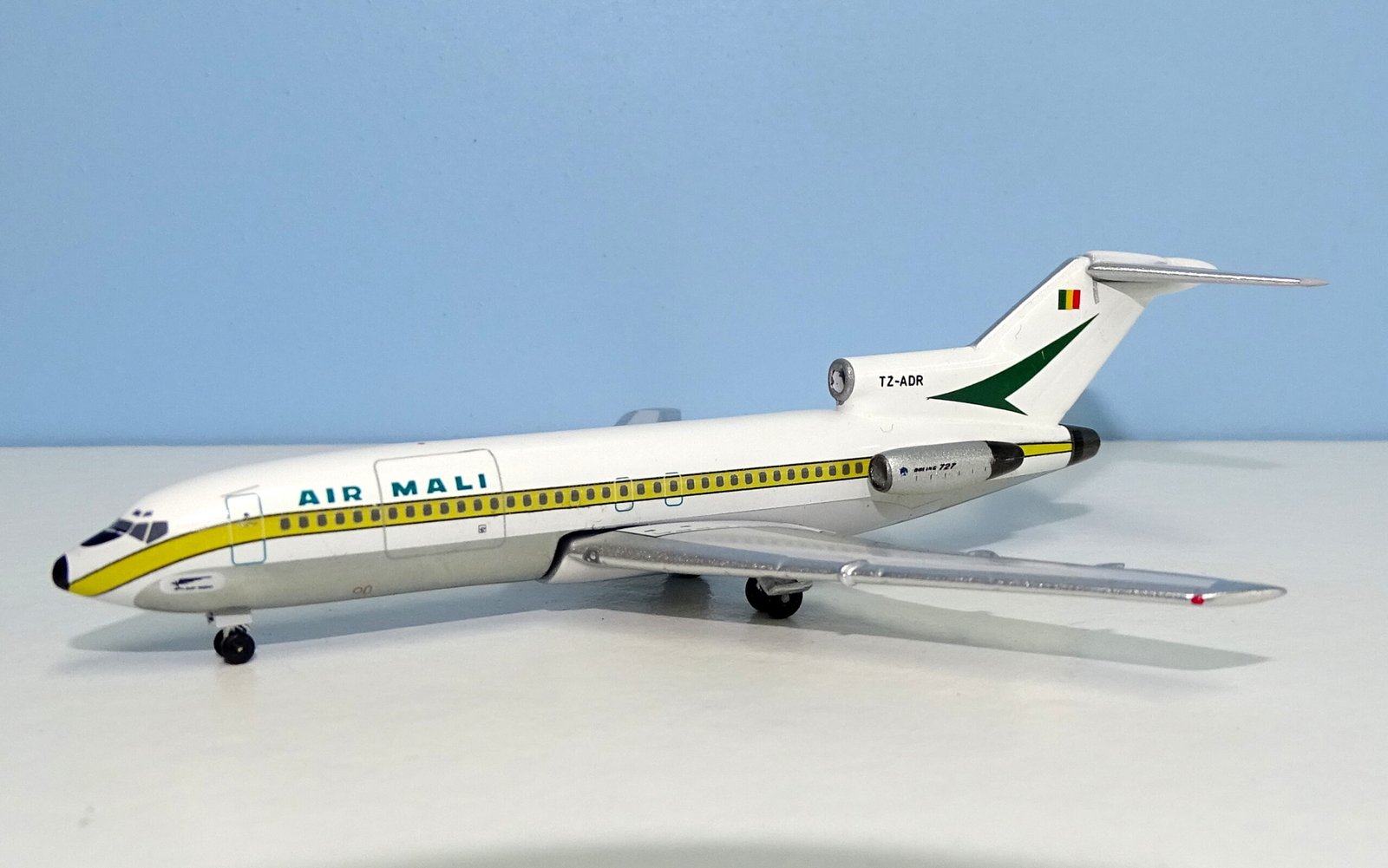 Air Mali Boeing 727-173C TZ-ADR - Aeroclassics 1:400 Scale Model