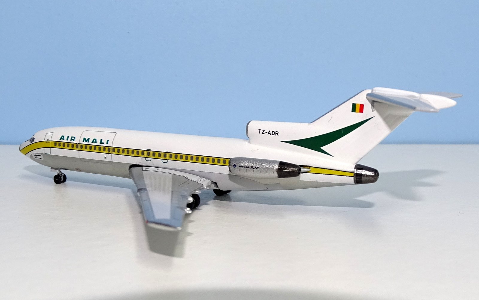 Air Mali Boeing 727-173C TZ-ADR - Aeroclassics 1:400 Scale Model