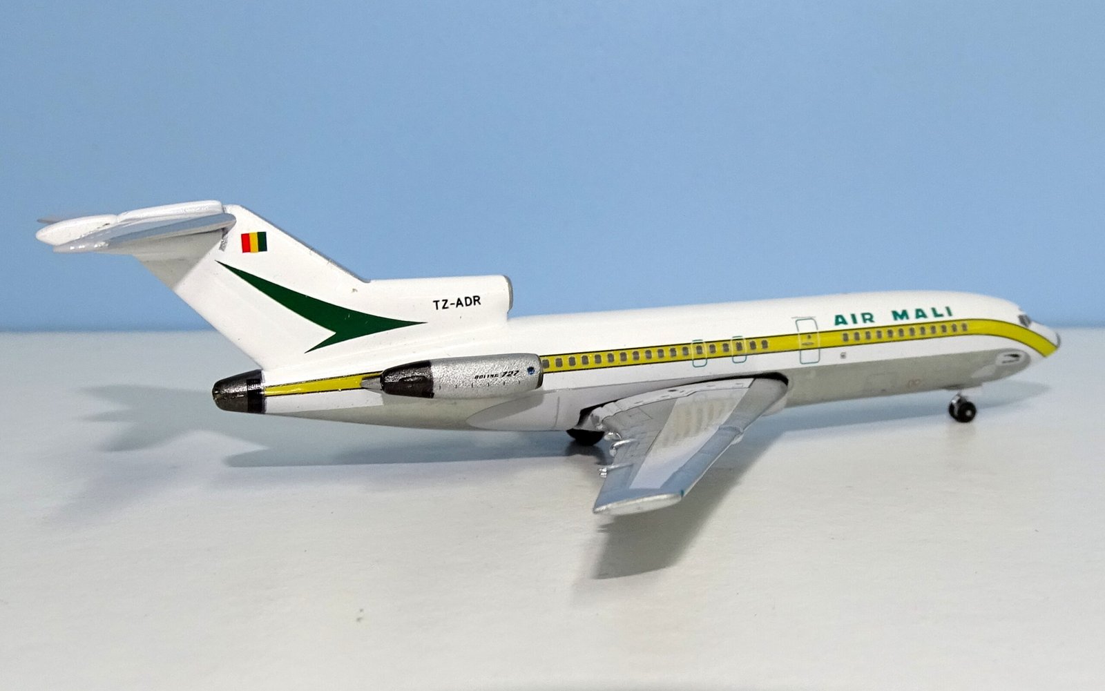 Air Mali Boeing 727-173C TZ-ADR - Aeroclassics 1:400 Scale Model