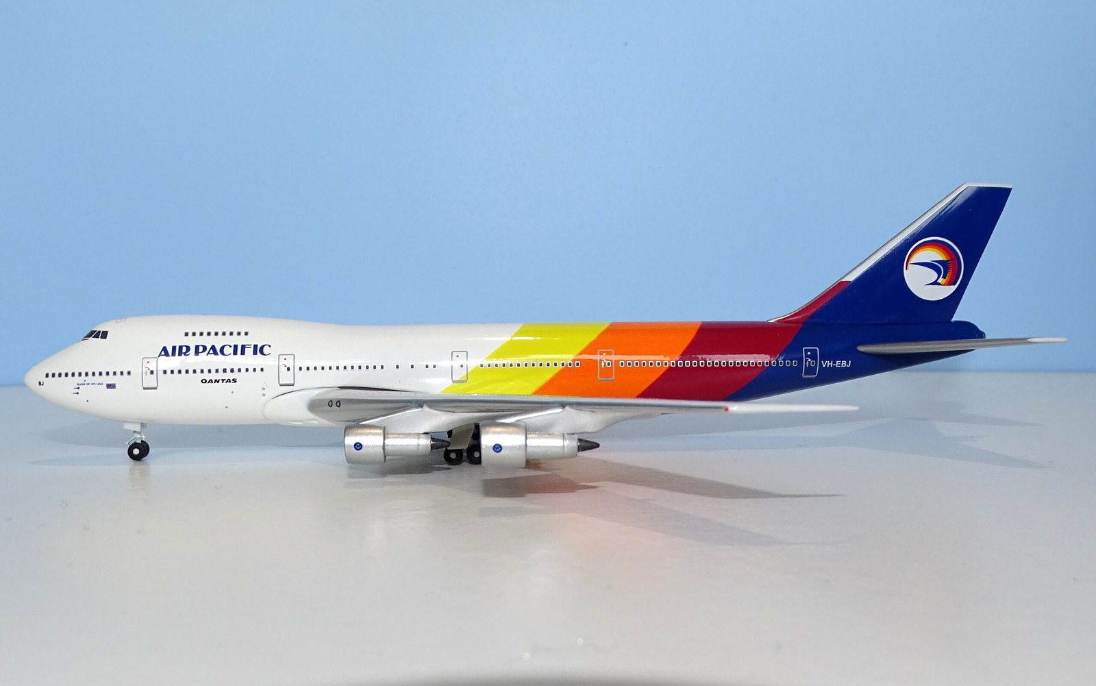 Air Pacific 747-238B VH-EBJ Aeroclassics 1:400 Scale