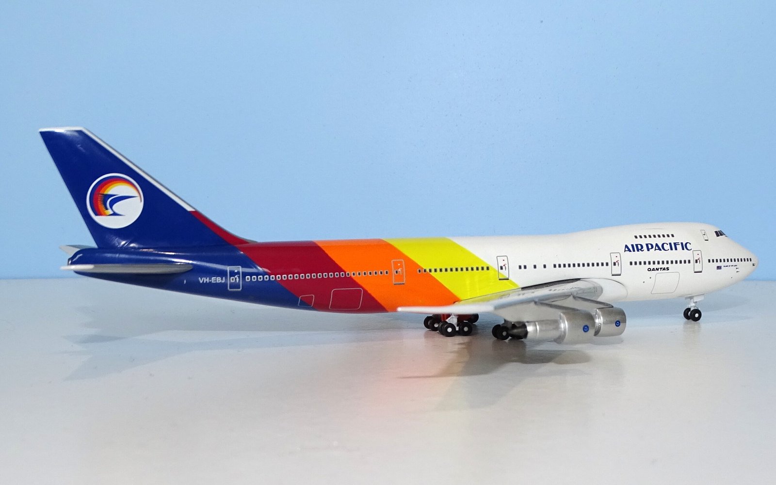 Air Pacific 747-238B VH-EBJ Aeroclassics 1:400 Scale