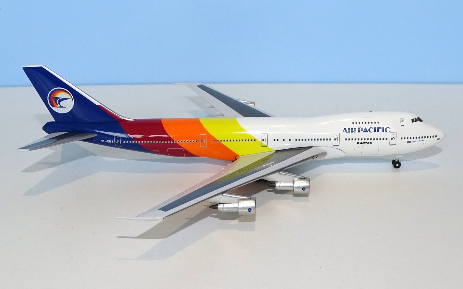 Air Pacific 747-238B VH-EBJ Aeroclassics 1:400 Scale