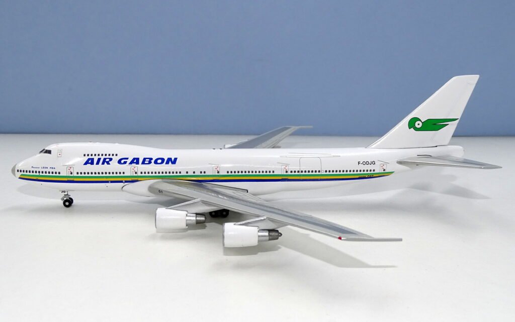 Air Gabon Boeing 747-2Q2BM F-ODJG Magic Models 1:400 Scale Model Airliner