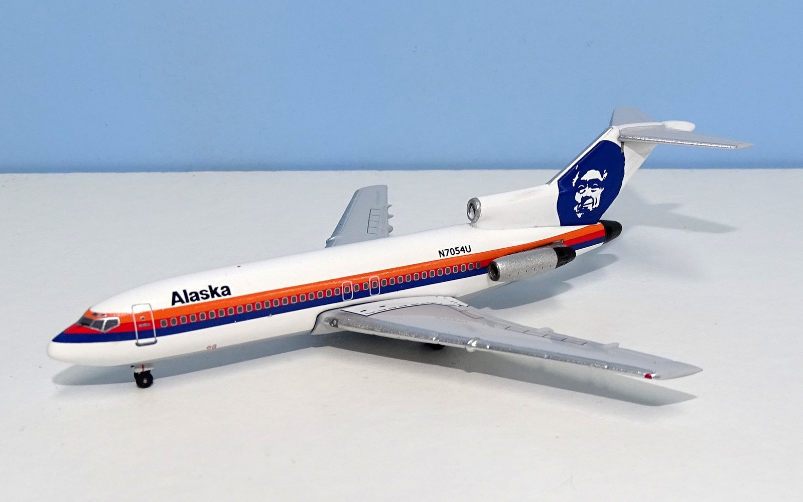 Alaska Airlines Boeing 727-22 N7054U (Leased from United) Aeroclassics 1:400 Scale