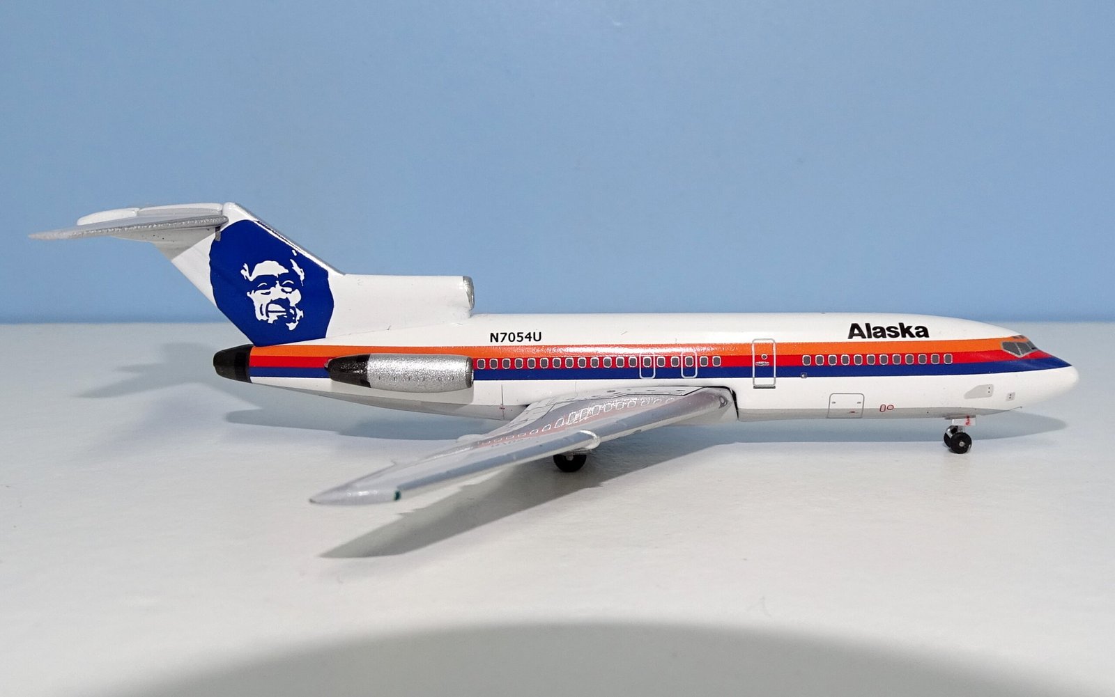 Alaska Airlines Boeing 727-22 N7054U (Leased from United) Aeroclassics 1:400 Scale