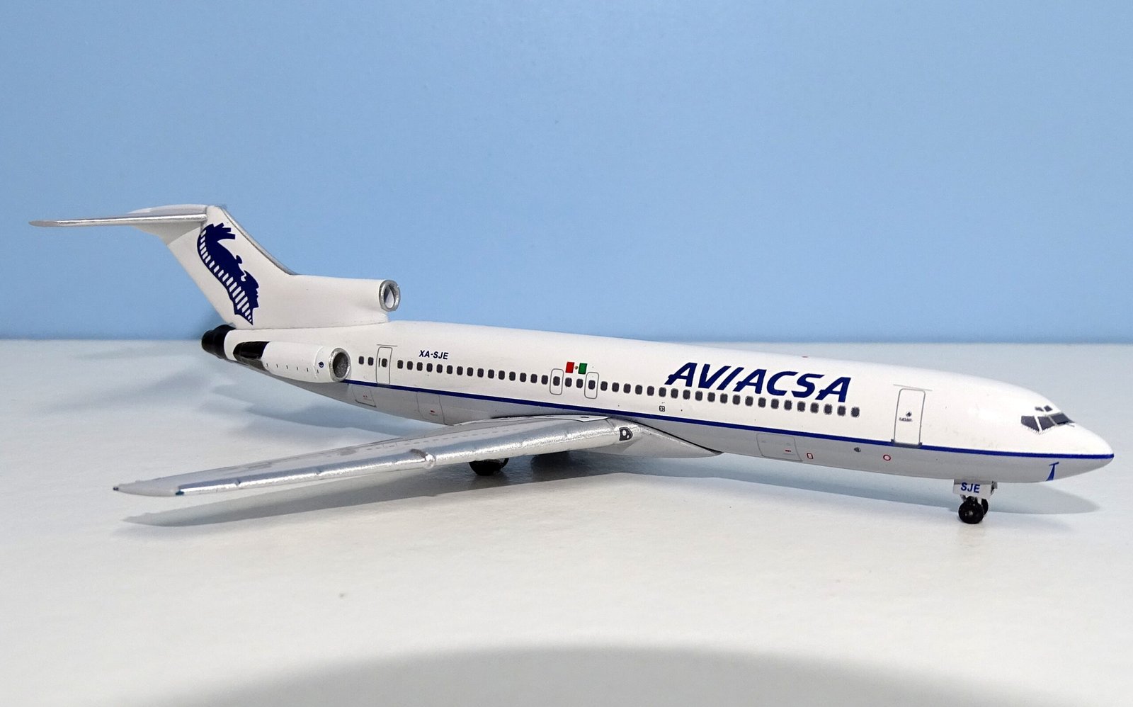 AVIACSA Boeing 727-200 XA-SJE by Aeroclassics