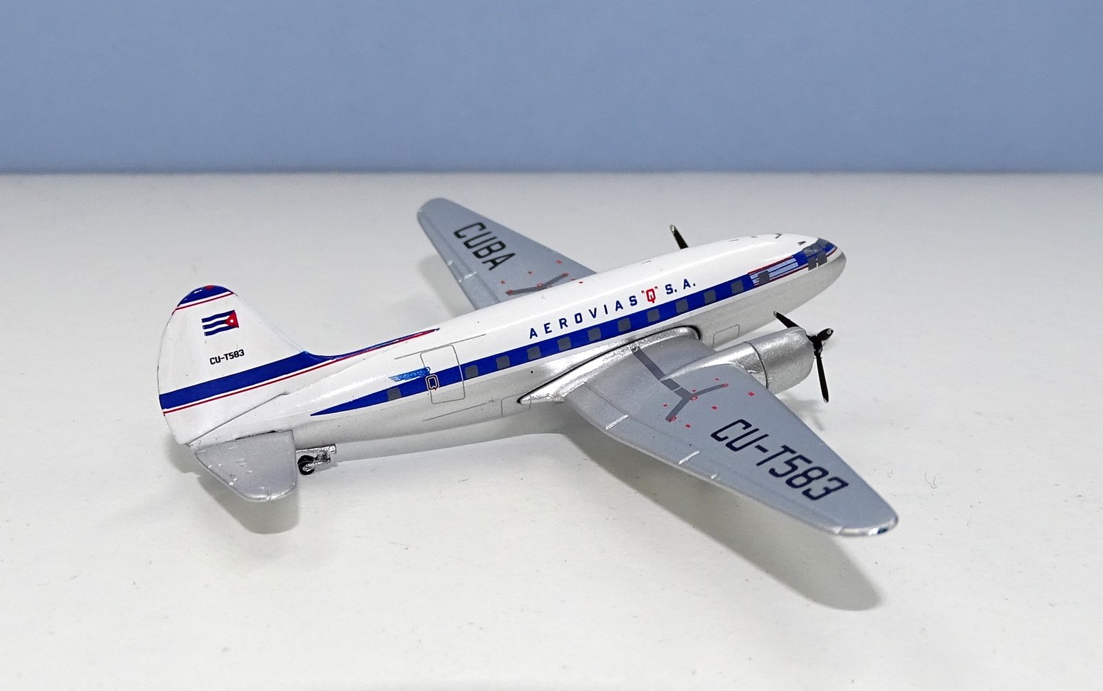 Aerovias Q Curtiss C-46 CU-T583 Aeroclassics 1:400 Scale Model Airliner