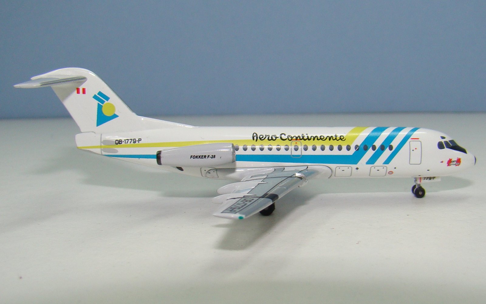 AeroContinente Fokker F28-1000 OB-1779-P Aeroclassics 1:400 Scale Model Airliner