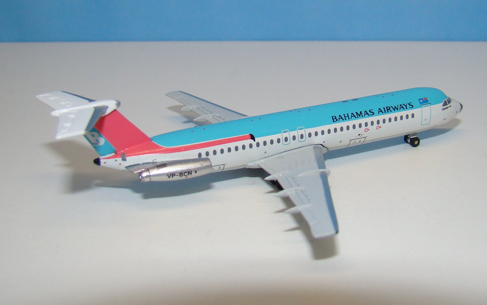 Bahamas Airways BAC One-Eleven 517FE VP-BCN JC Wings 1:400 Scale Model Airliner