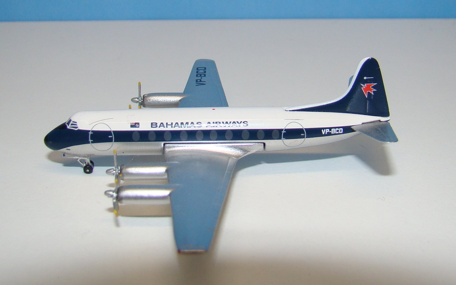 Bahamas Airways Vickers Viscount 702 VP-BCD Aeroclassics 1:400 Scale Model Airliner