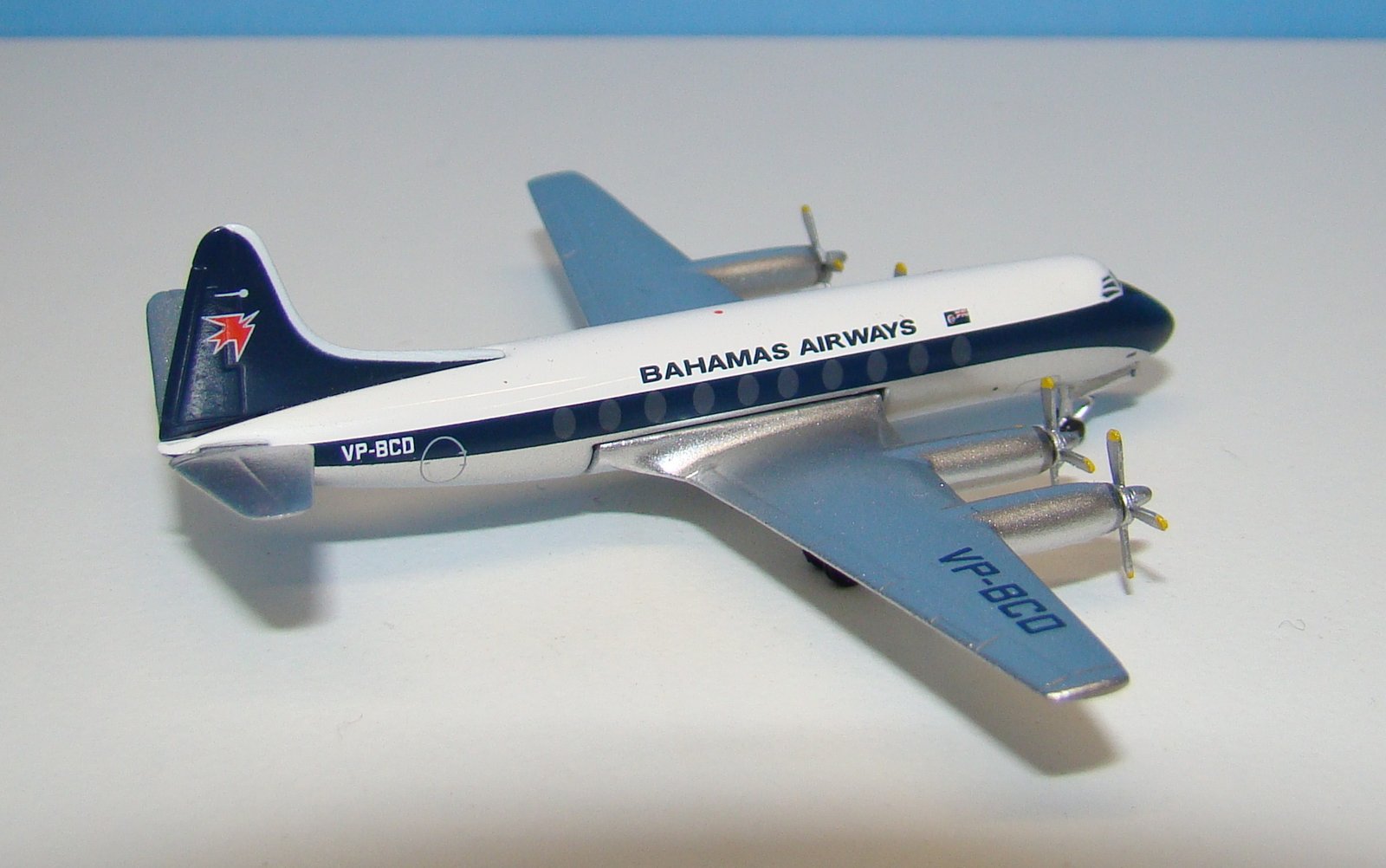 Bahamas Airways Vickers Viscount 702 VP-BCD Aeroclassics 1:400 Scale Model Airliner