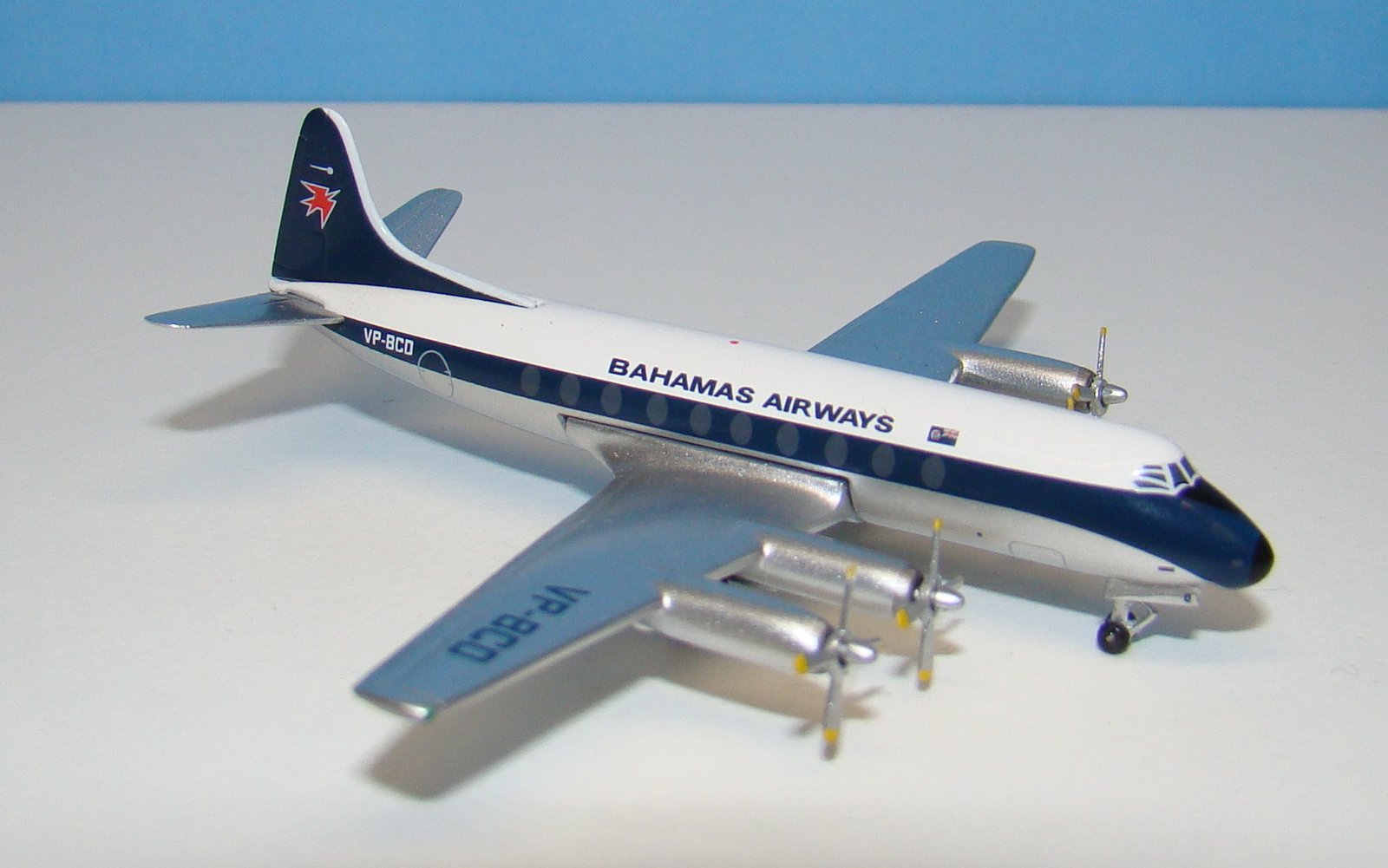 Bahamas Airways Vickers Viscount 702 VP-BCD Aeroclassics 1:400 Scale Model Airliner