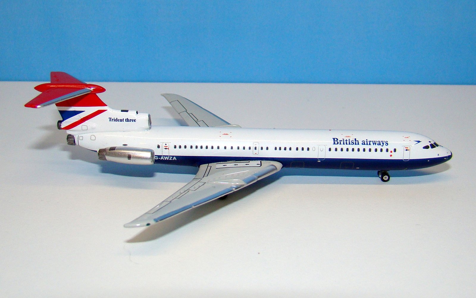 British Airways Hawker Siddeley Trident 3B G-AWZA Gemini Jets 1:400 Scale Model Airliner