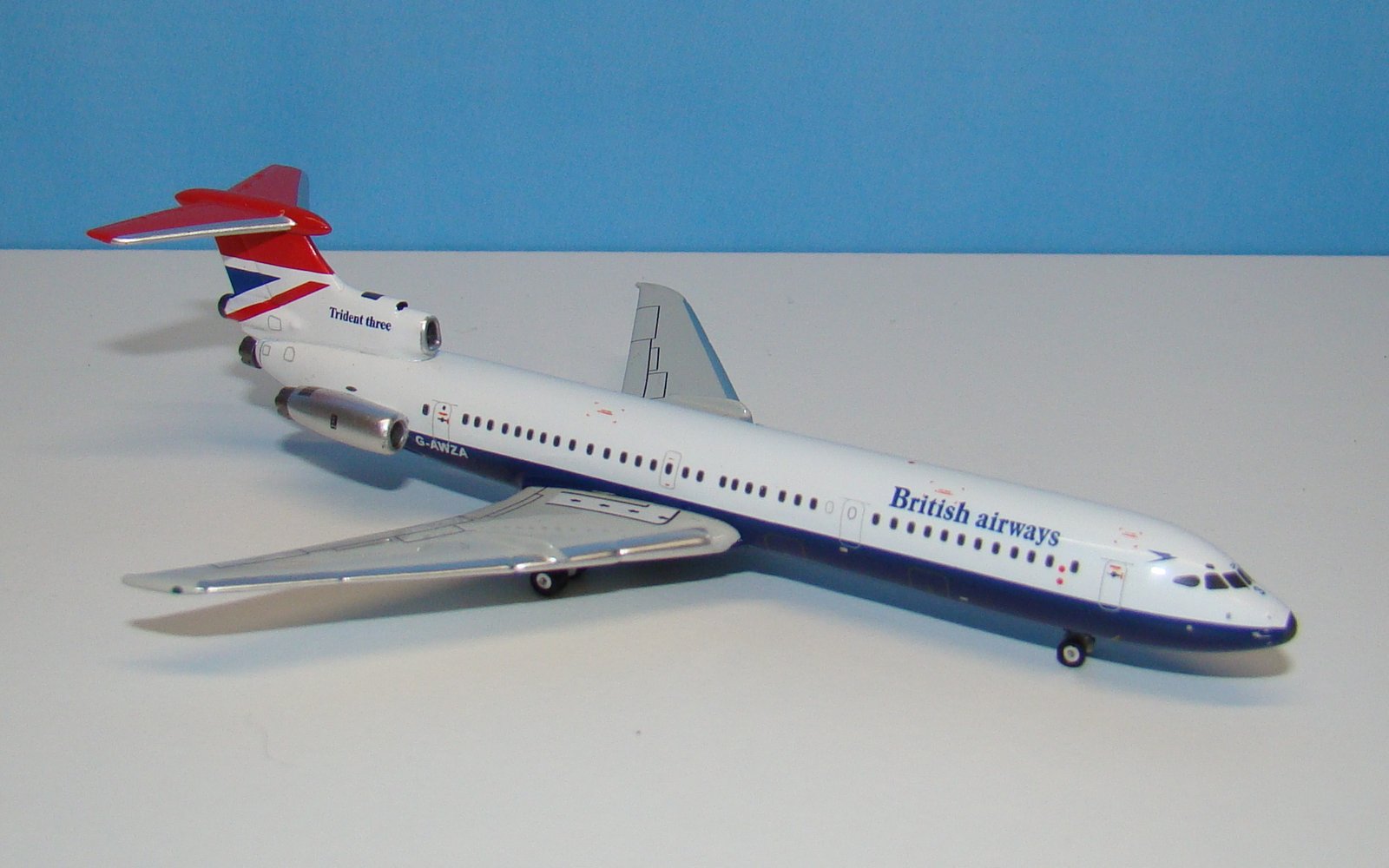 British Airways Hawker Siddeley Trident 3B G-AWZA Gemini Jets 1:400 Scale Model Airliner