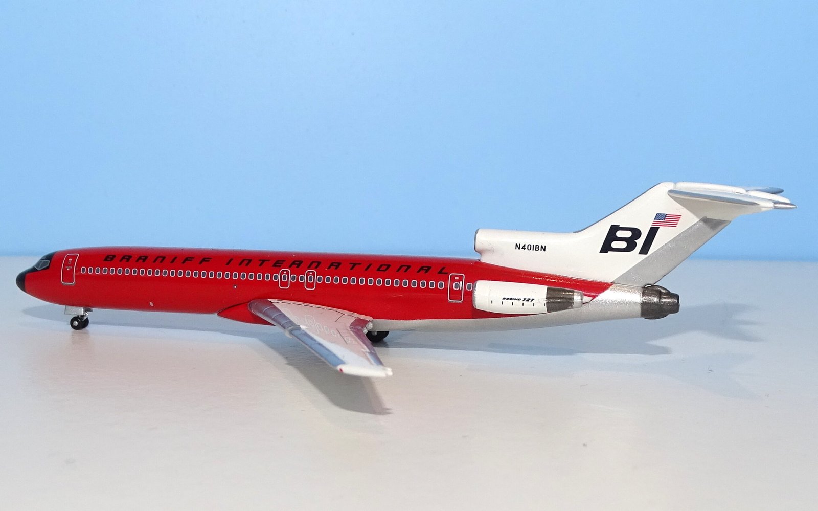 Braniff International Boeing 727-227 N401BN
