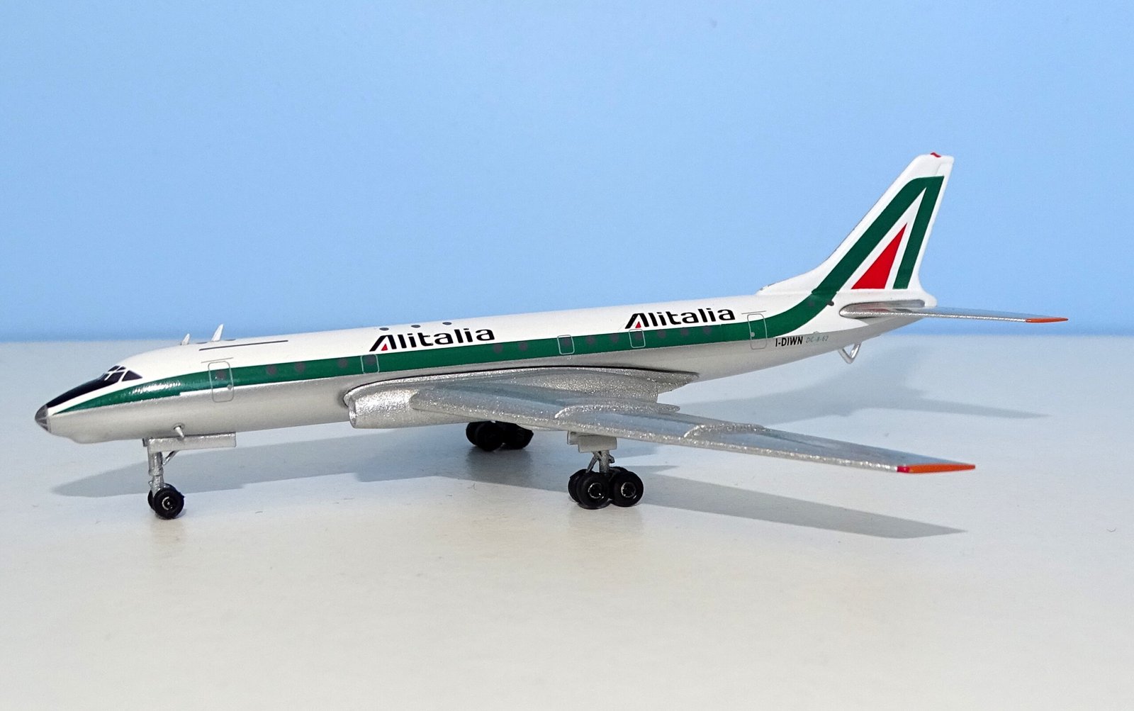 CSA Tupolev Tu-104A OK-NDF 'Fake Alitalia DC-8 Clrs' - 1:400 Scale by Retro Models
